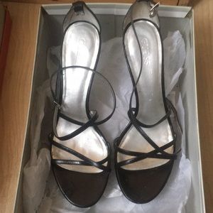 Guess 8.5M Black JANET Strap Platform Heels
